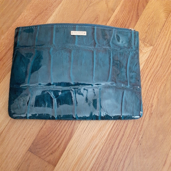 Kate Spade Teal Croc..Printed Clutch OS Teal Shiny Kate Spade - Picture 1 of 3
